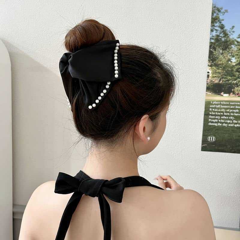 đ„Elegant stor hĂ„rklĂ€mma med roset