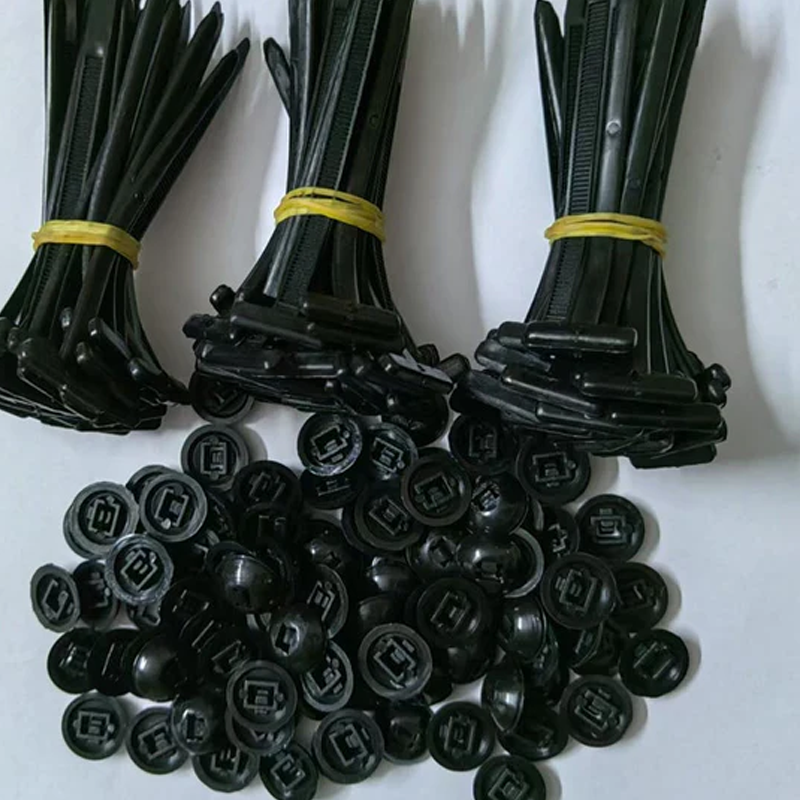 SuperprisvĂ€rt đ universalspĂ€nne i nylon för buntband