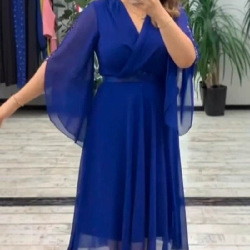 Elegant V-ringad klänning för kvinnor