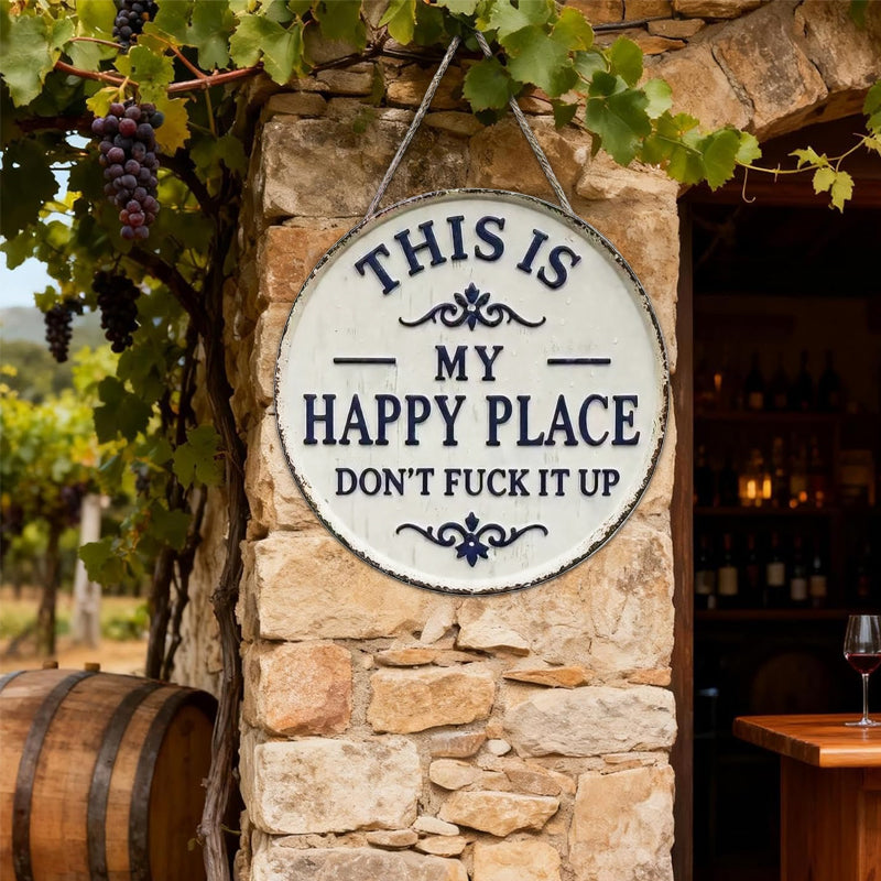 “This Is My Happy Place” dörrskylt