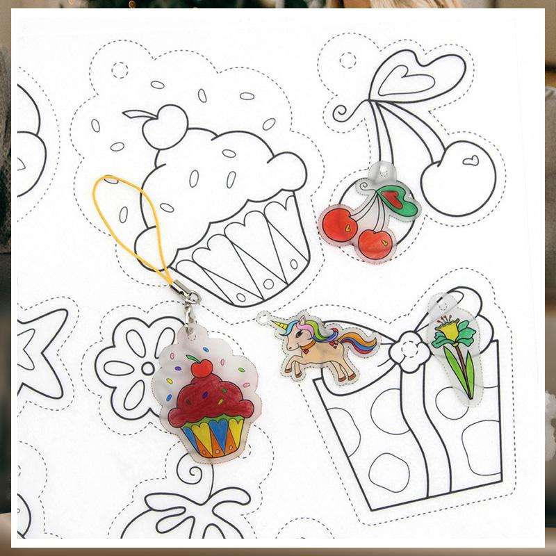 DIY Shrinky Dinks nyckelringsset – kreativ barnaktivitet och perfekt som partygåva