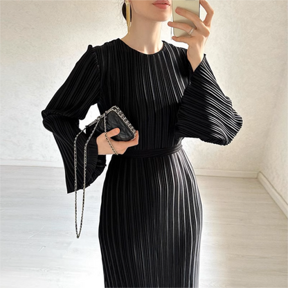 💕 Ny elegant klänning med utsvängda ärmar – tidlös & smickrande!