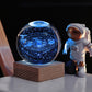🥳2026 HOT SALE🥳💞50 000+ SÅLDA!💫🌌 Ta med galaxen in i ditt rum. 3D-kristallkula nattlampa – 50 % RABATT! ✨🌙