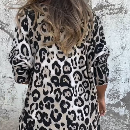 Stretchtopp med rund hals i leopardmönster för kvinnor