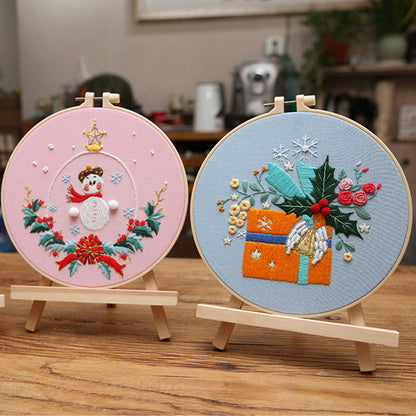 Jul Broderi DIY-kit