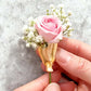 Bärbar blomsterbrosch Nål