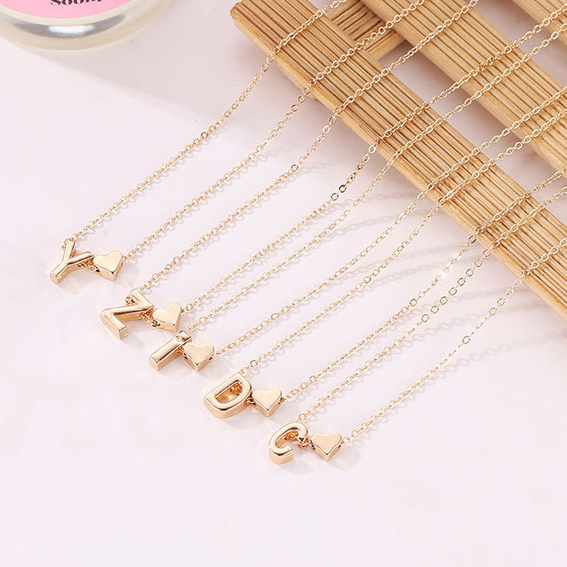 🔥 Julrea 50 % RABATT!! 🔥 Små initialhalsband – Guldhjärta med bokstav A–Z 💖