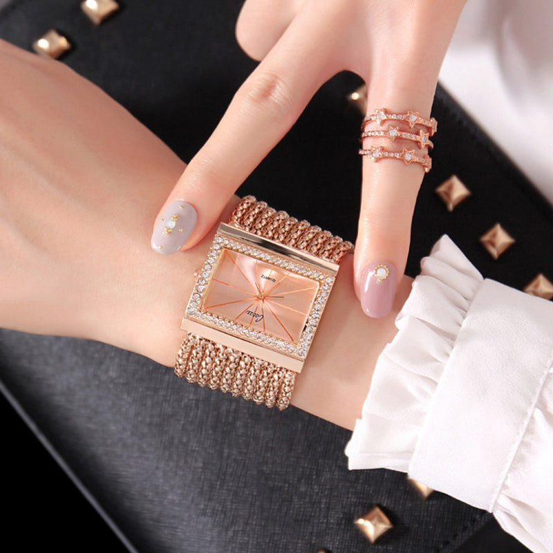 🎄🎁 Julspecial: 50 % rabatt 💥 Damklocka med strass och quartzverk