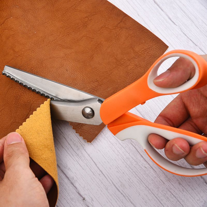 ✂️ Multifunktionell taggsax med tandade blad