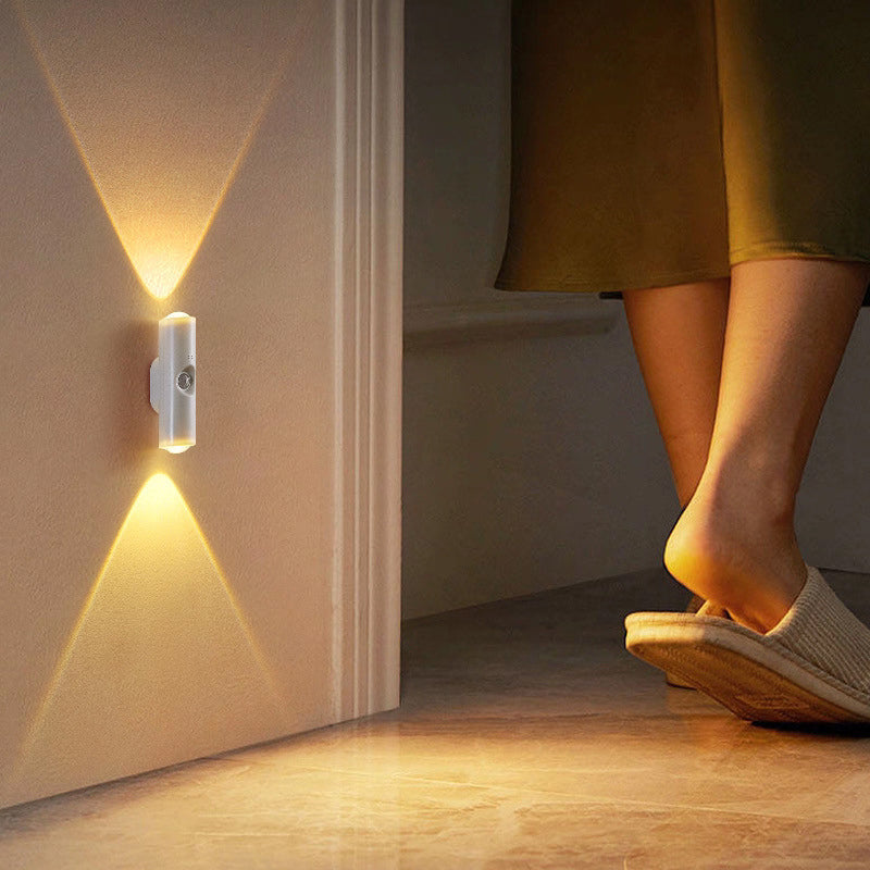 ✨ Magnetisk smart rörelsesensorlampa med RGB-belysning – justerbar stämningsbelysning 🌈💡