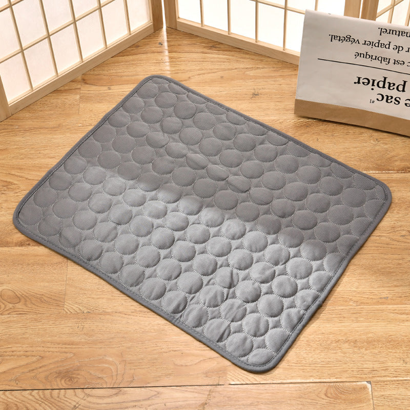 🐾 50 % rabatt nu! ❄️ Premium kylmatta för husdjur – självkylande, andningsbar och vattentät design 🐶